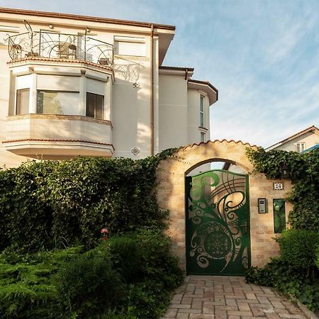 Villa Ronda 南埃福列 外观 照片