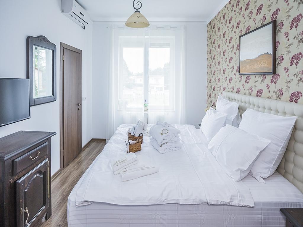 Villa Ronda 南埃福列 外观 照片