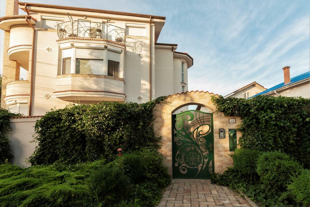 Villa Ronda 南埃福列 外观 照片