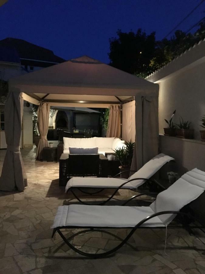 Villa Ronda 南埃福列 外观 照片